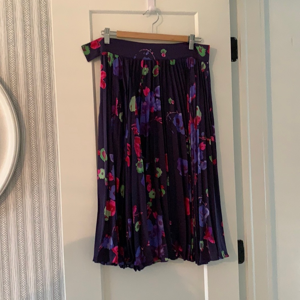 Tucker Below Knee Skirt